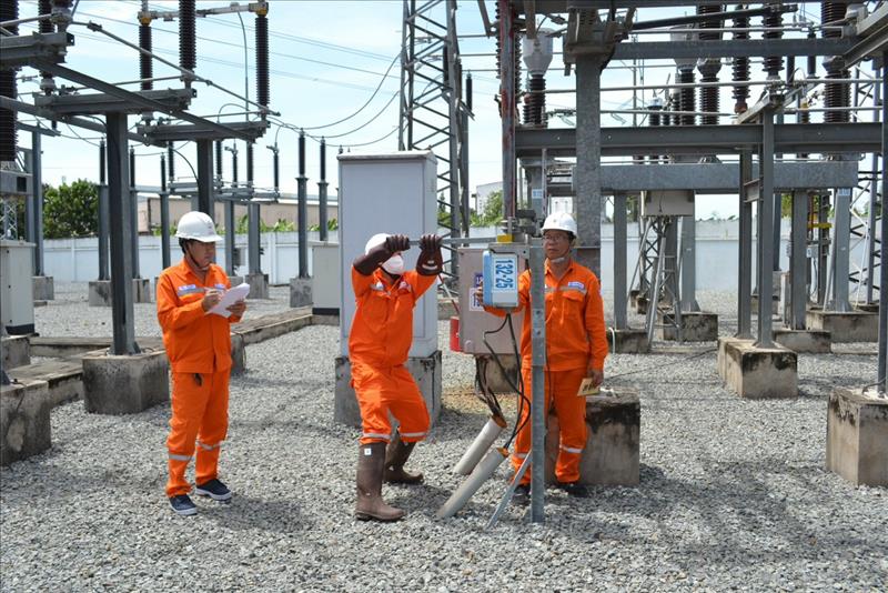 Đóng điện hàng loạt công trình lưới điện điện 110kV tại các tỉnh phía Nam 