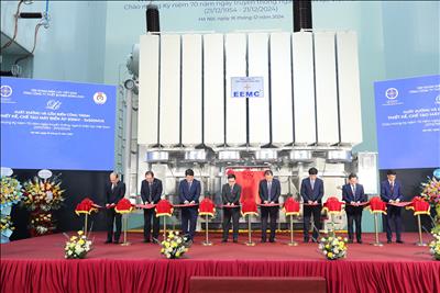 TỔNG CÔNG TY THIẾT BỊ ĐIỆN ĐÔNG ANH: LỄ XUẤT XƯỞNG VÀ GẮN BIỂN CÔNG TRÌNH  “THIẾT KẾ, CHẾ TẠO MÁY BIẾN ÁP 500KV – 3 X 300MVA” 