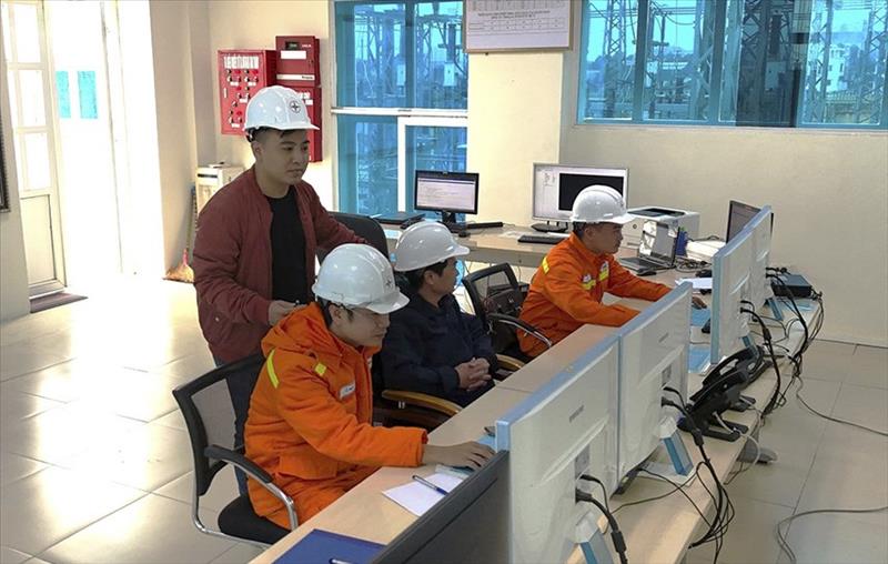 Đóng điện công trình đường dây 220kV Nậm Sum – Nông Cống