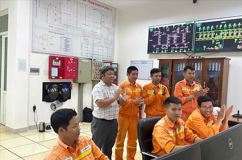 Đóng điện Kháng bù ngang 500kV tại TBA 500kV Pleiku 2 - Bước tiến quan trọng tối ưu vận hành lưới điện truyền tải quốc gia